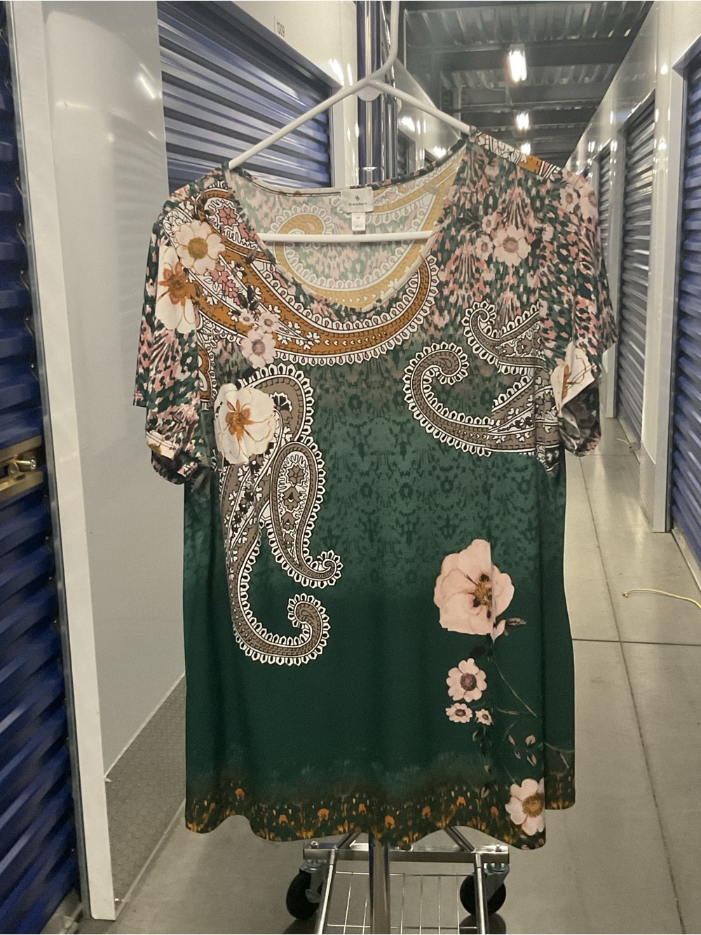 Dressbarn Green Floral Paisley Short Sleeve Blouse